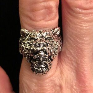 Silver Tone Wolf Head Ring